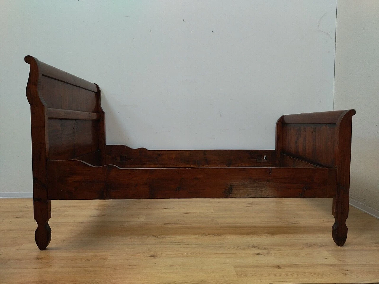 Louis Philippe walnut-stained solid spruce bed, mid-19th century 7