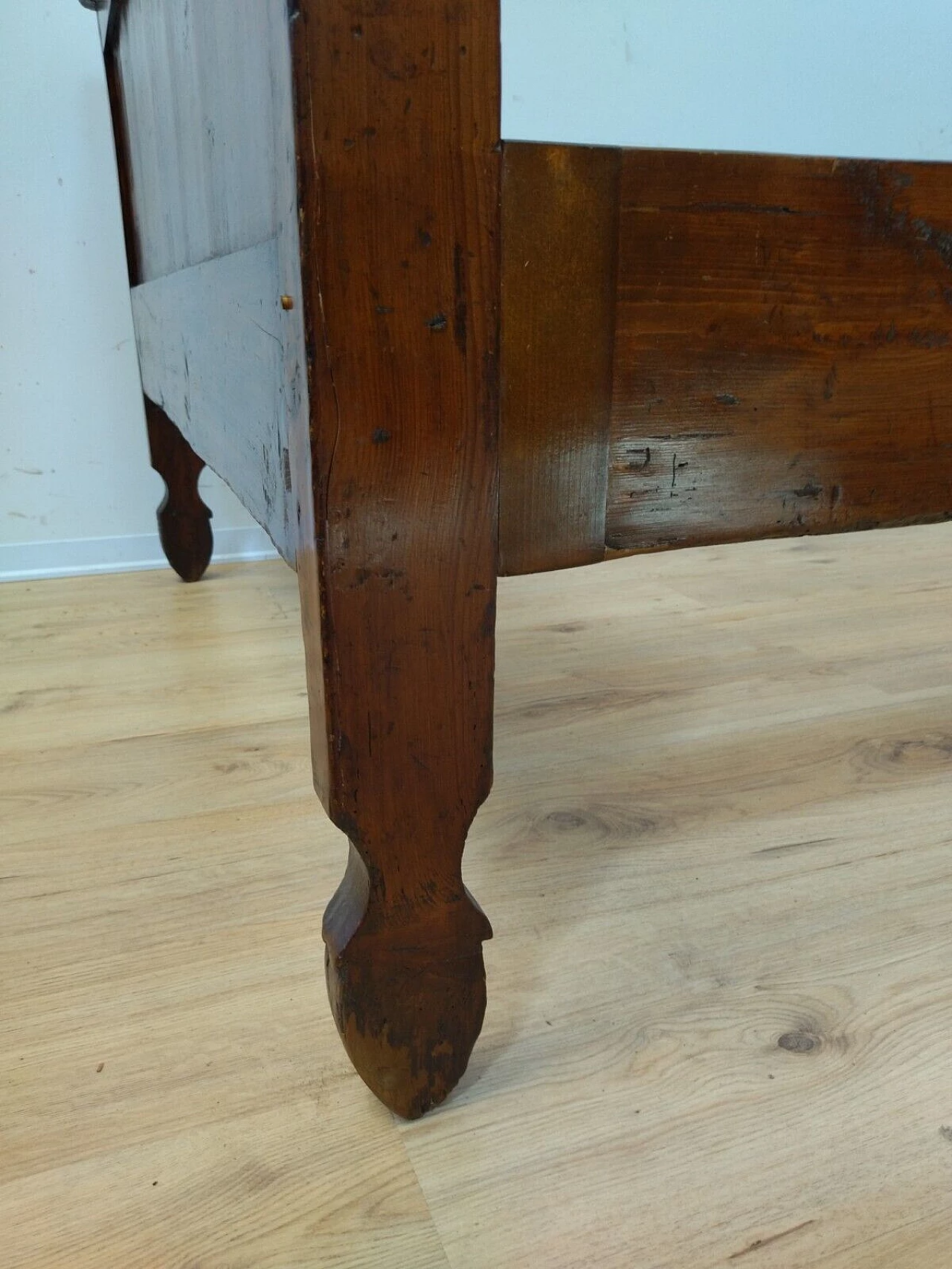 Letto Luigi Filippo in abete massello tinto noce, metà '800 14