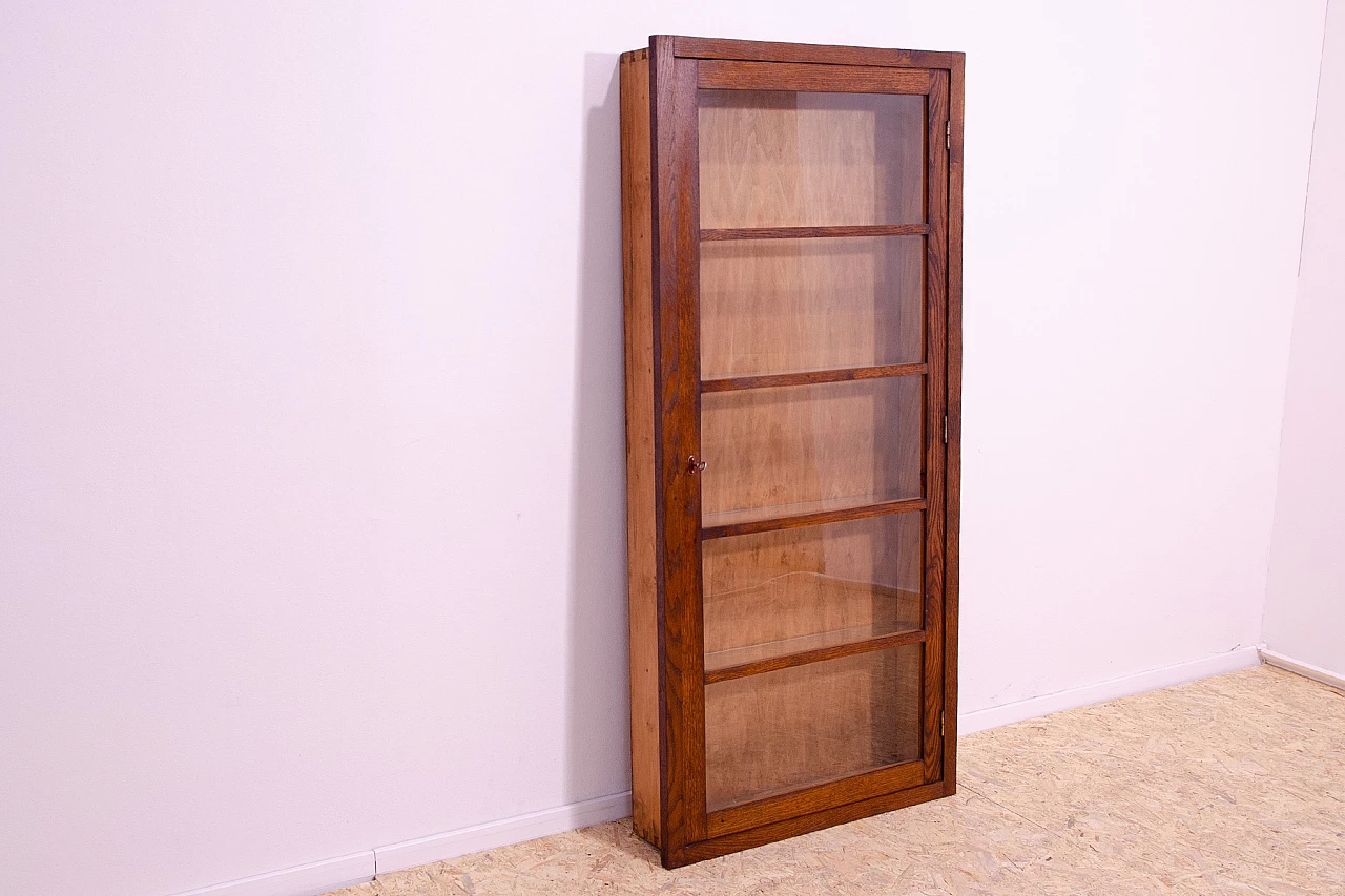 Czechoslovakian Functionalist oak display cabinet, 1930s 3