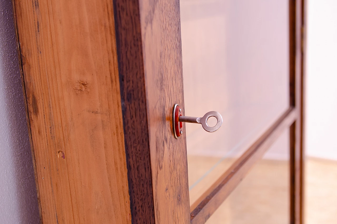 Czechoslovakian Functionalist oak display cabinet, 1930s 8
