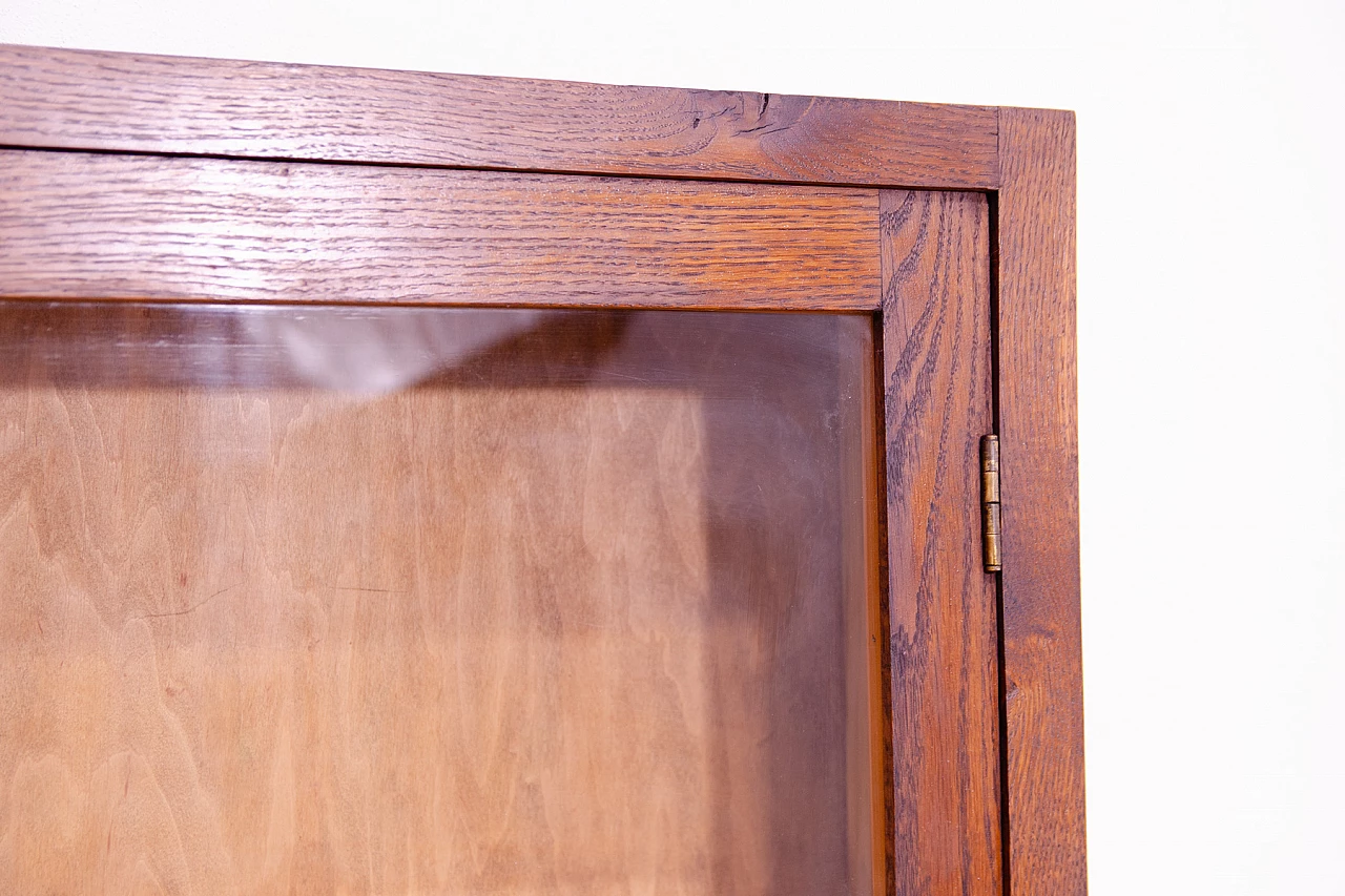 Czechoslovakian Functionalist oak display cabinet, 1930s 12
