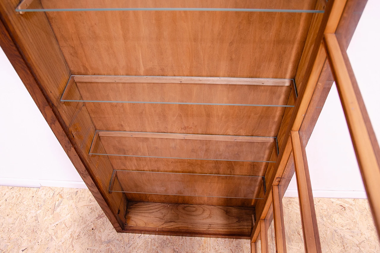 Czechoslovakian Functionalist oak display cabinet, 1930s 15