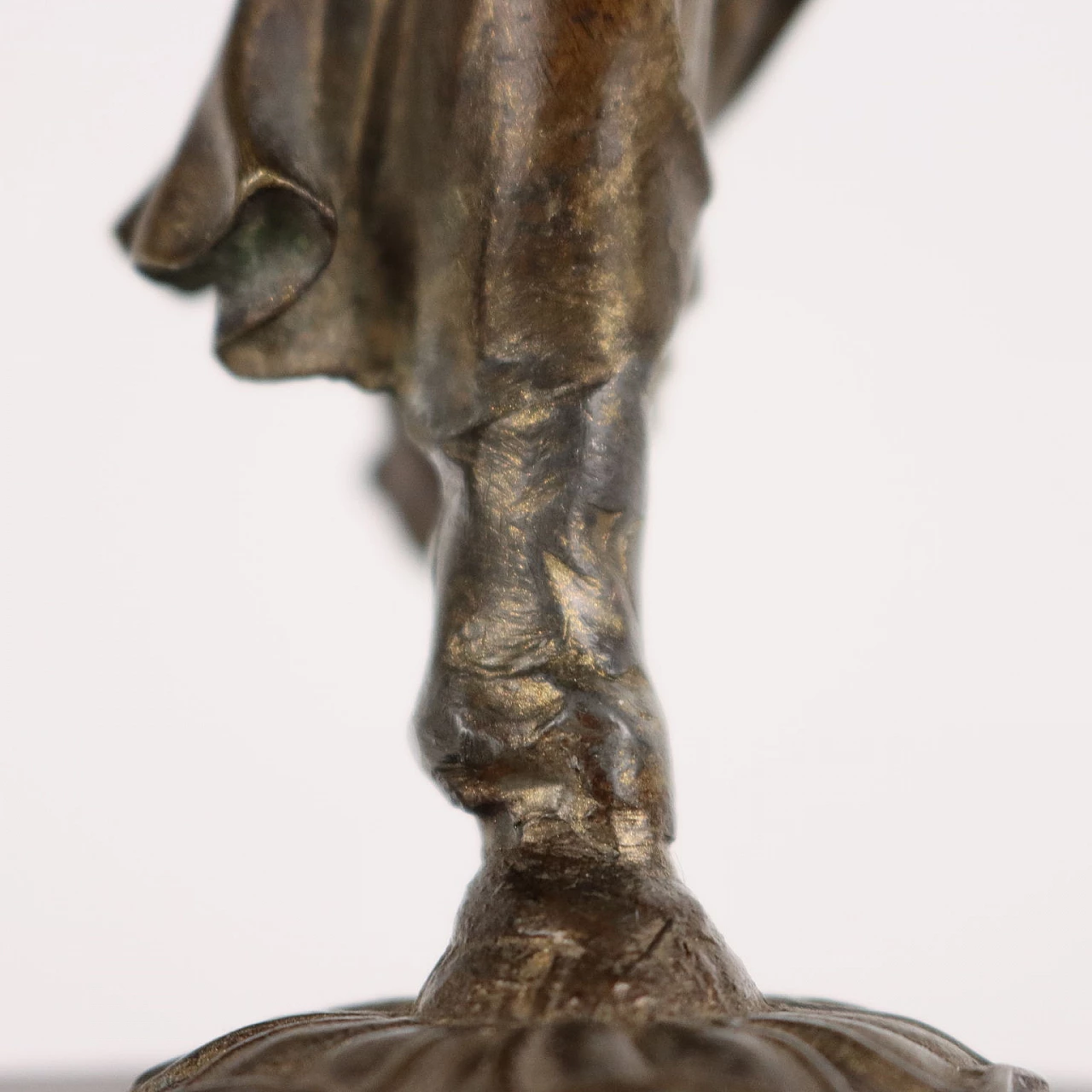 Bronze candle holder, 19th century 10