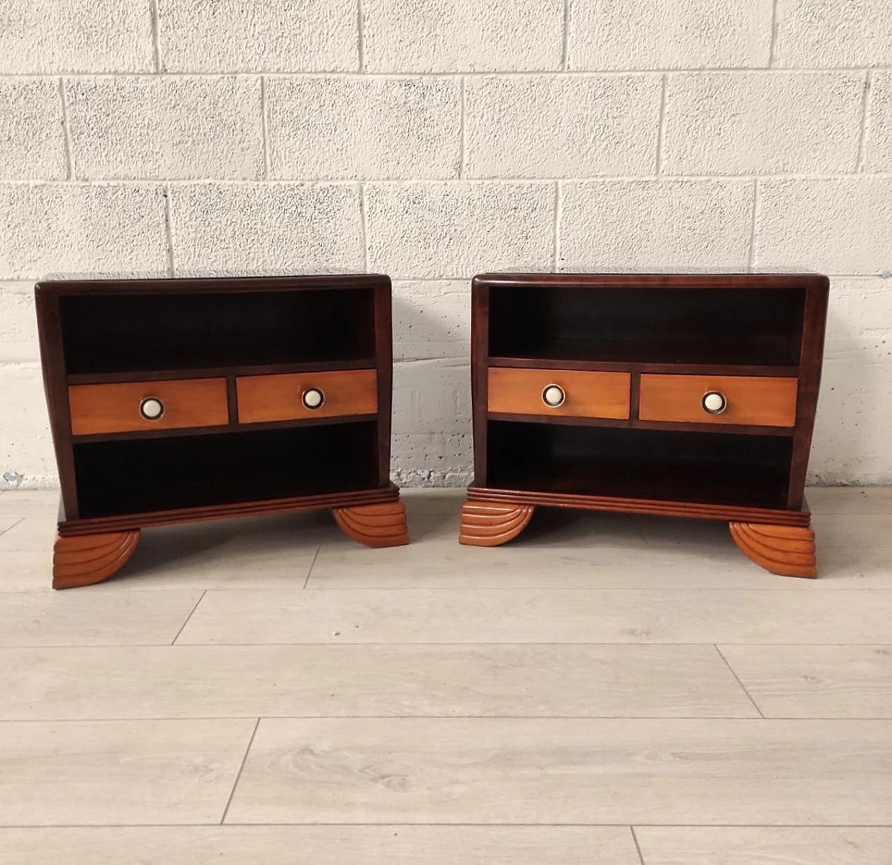 Pair of bedside tables in mahogany and cherry wood, 1930s 1