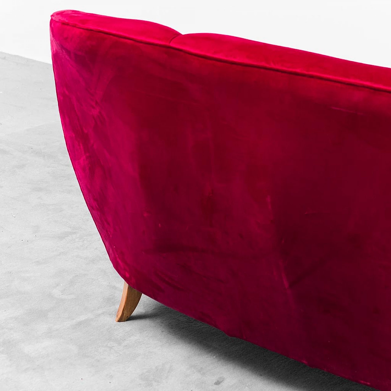 3-Seater sofa in red velvet, 1950s 6