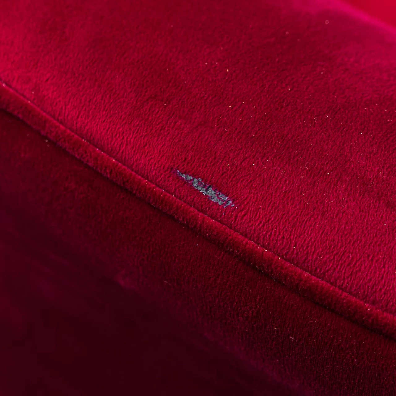 3-Seater sofa in red velvet, 1950s 13