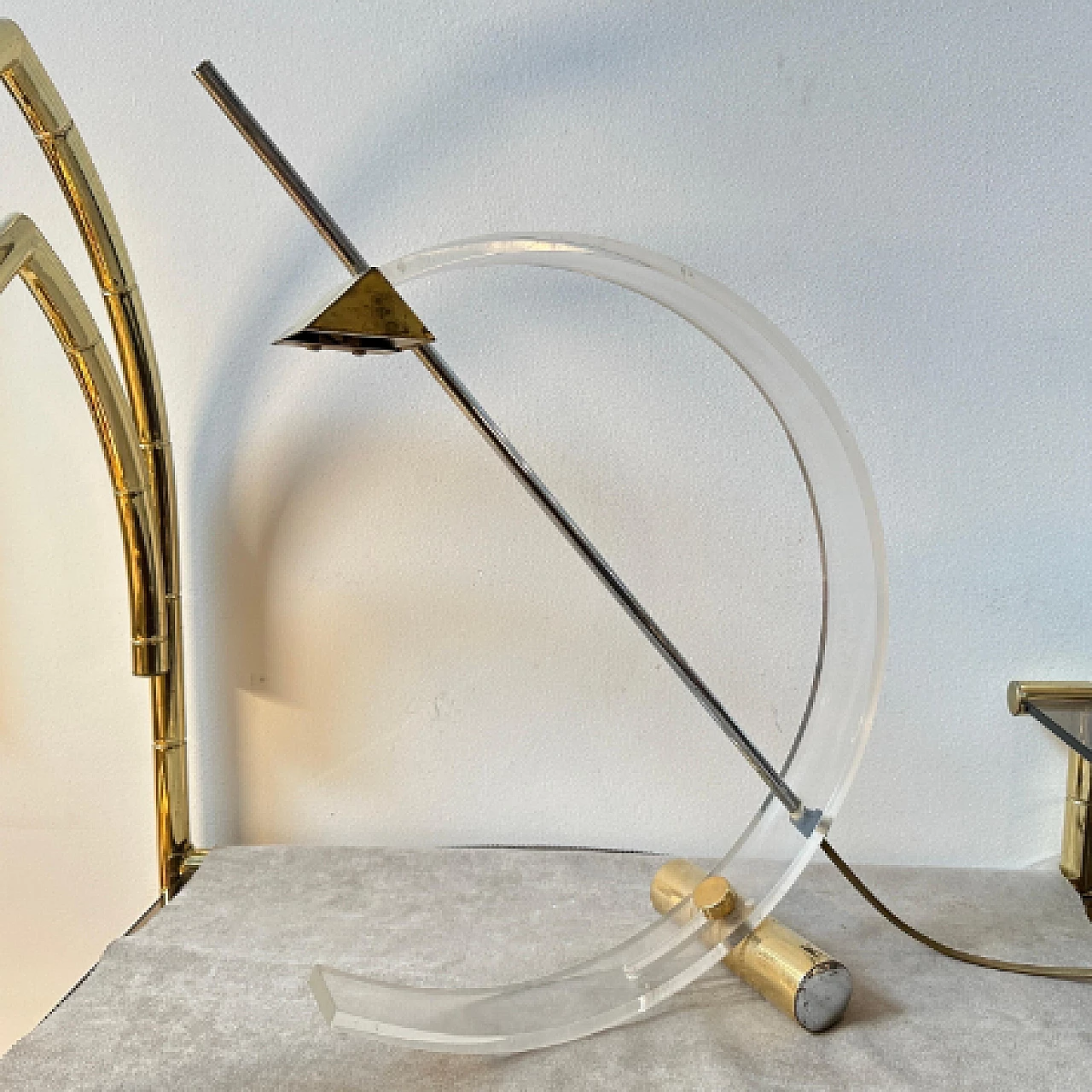 Plexiglass and metal arc table lamp, 1980s 4