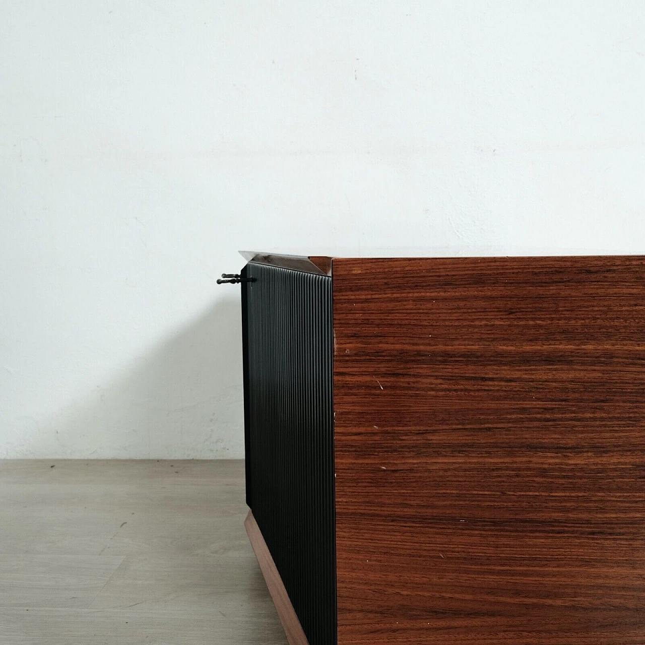 Wood TV stand cabinet attributed to Vittorio Dassi, 1960s 21