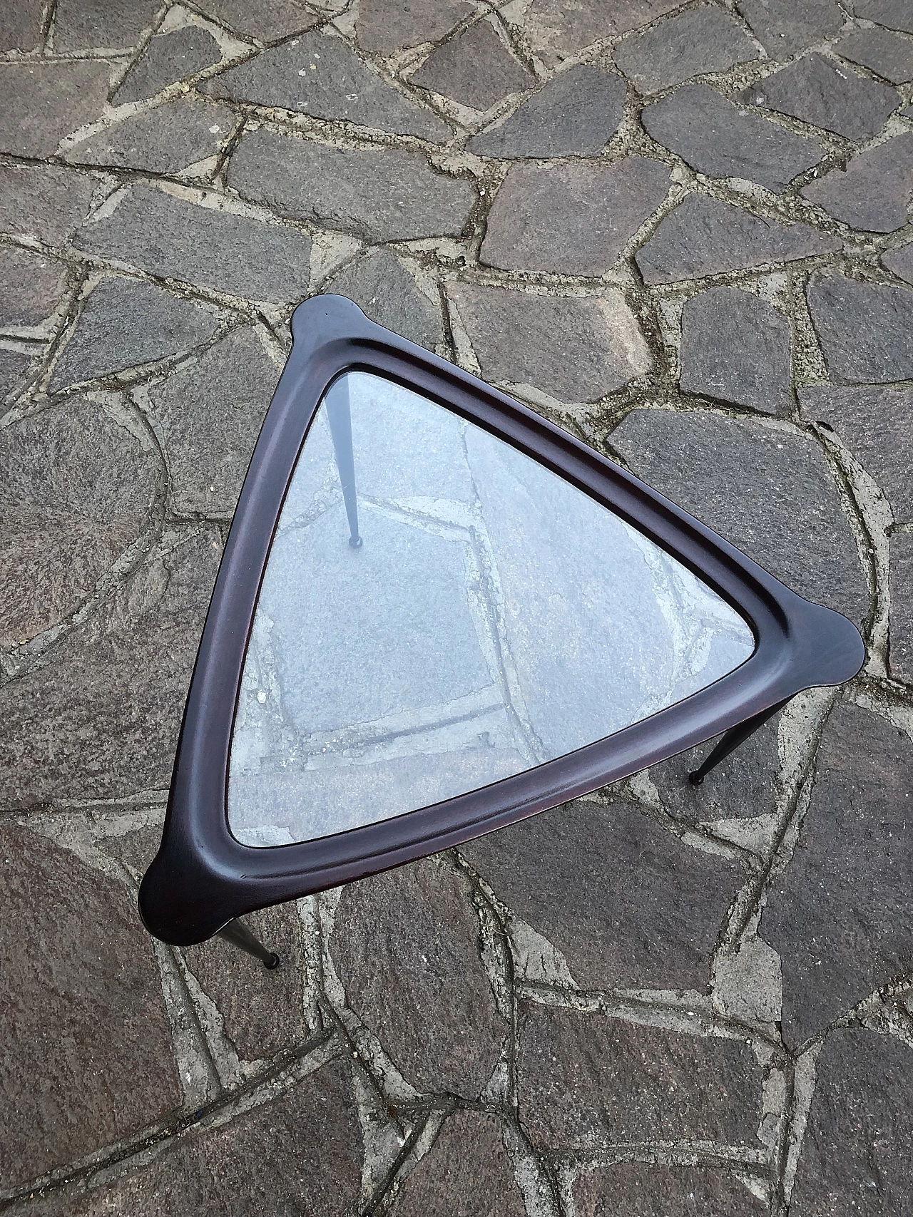 Tavolino triangolare di Osvaldo Borsani, anni '50 3