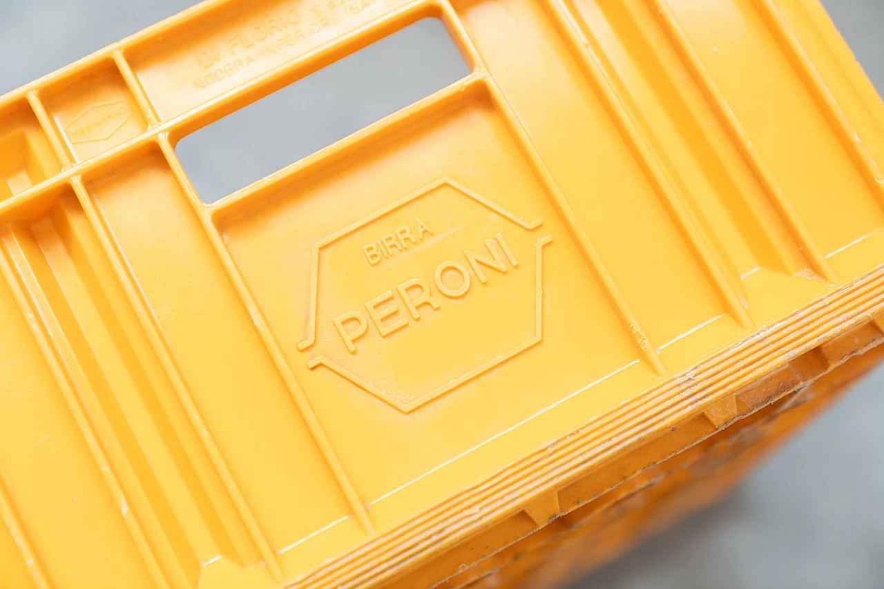 8 Casse in plastica birra Peroni, anni '70 5