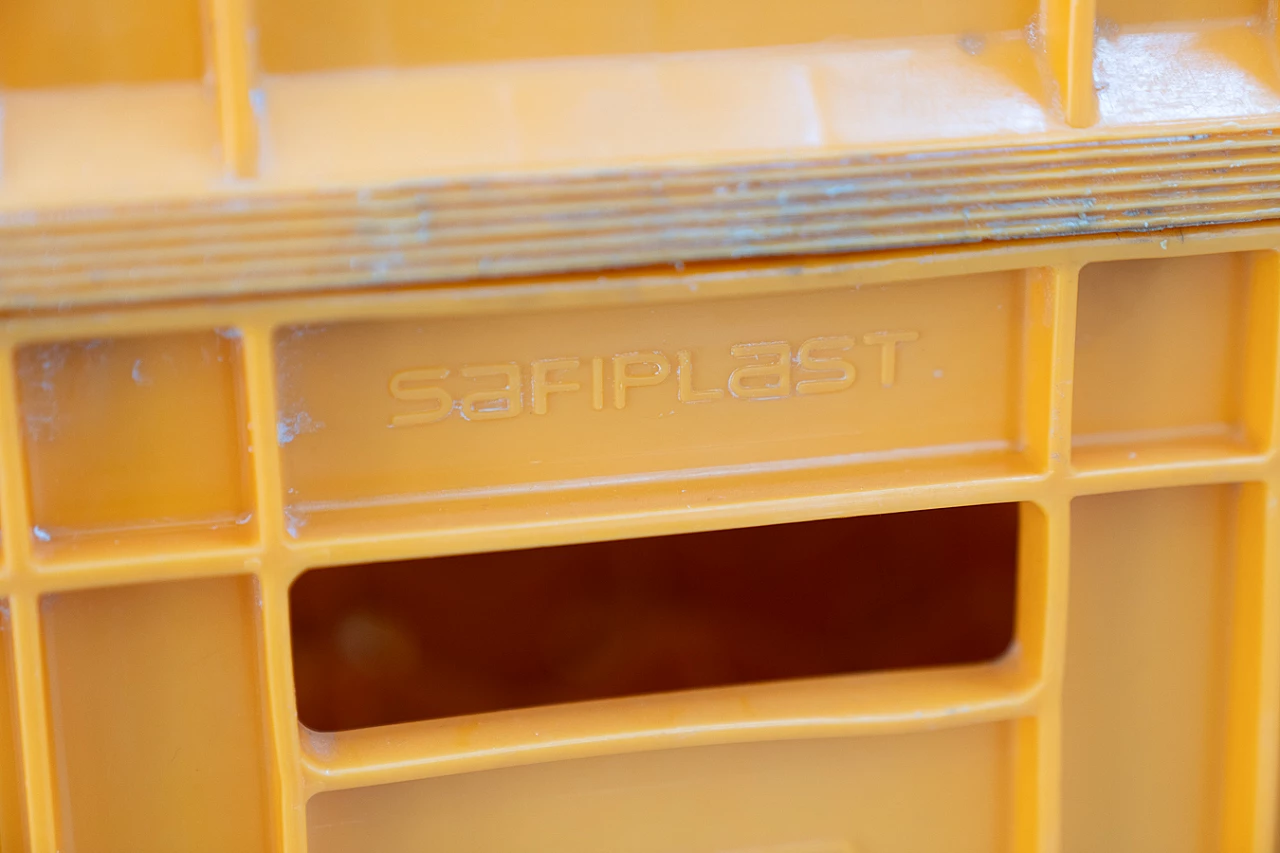 8 Casse in plastica birra Peroni, anni '70 14