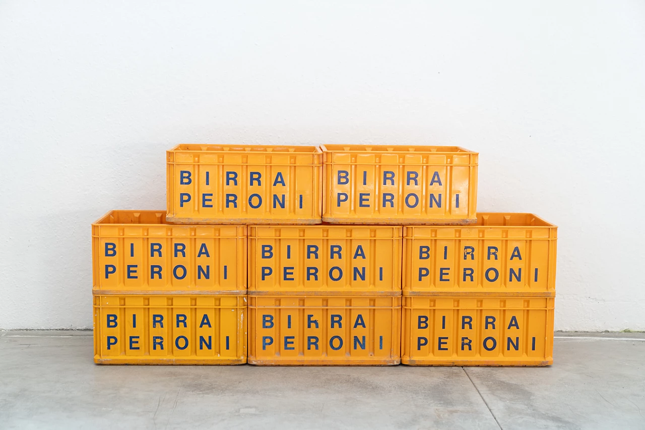 8 Peroni beer plastic crates, 1970s 15