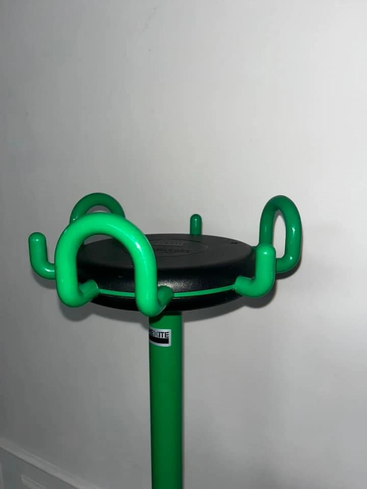 Help 999 green clothes stand by Barbieri & Marianelli for Rexite, 1982 6