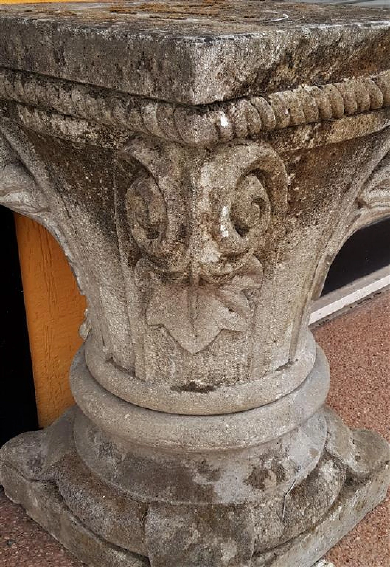 Square stone capital, early 19th century 3