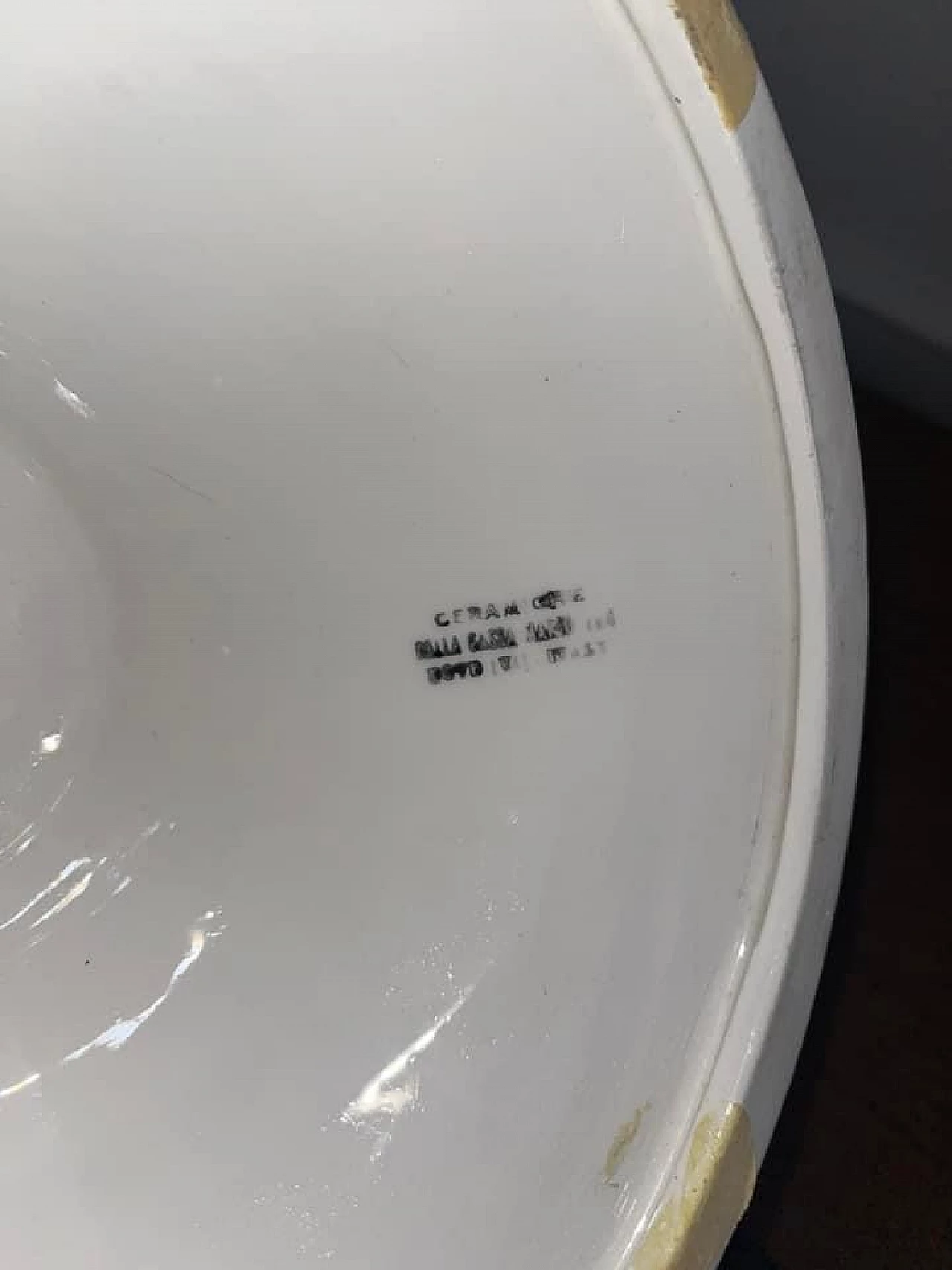 Vaso in ceramica bianca e nera a forma di tromba, anni '50 7