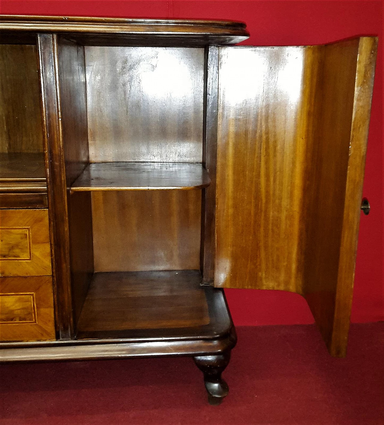 Mobile da ingresso in noce e radica di noce, anni '20 3