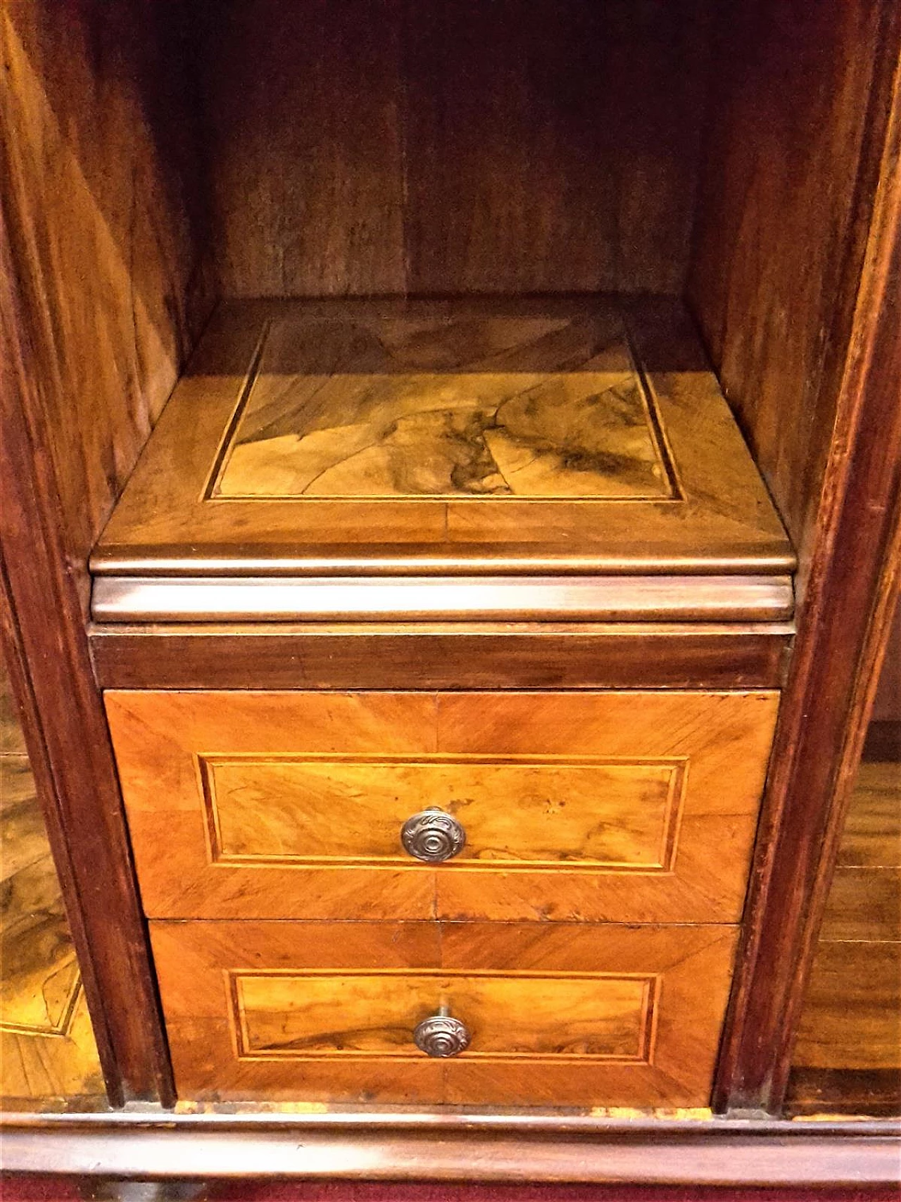 Mobile da ingresso in noce e radica di noce, anni '20 5