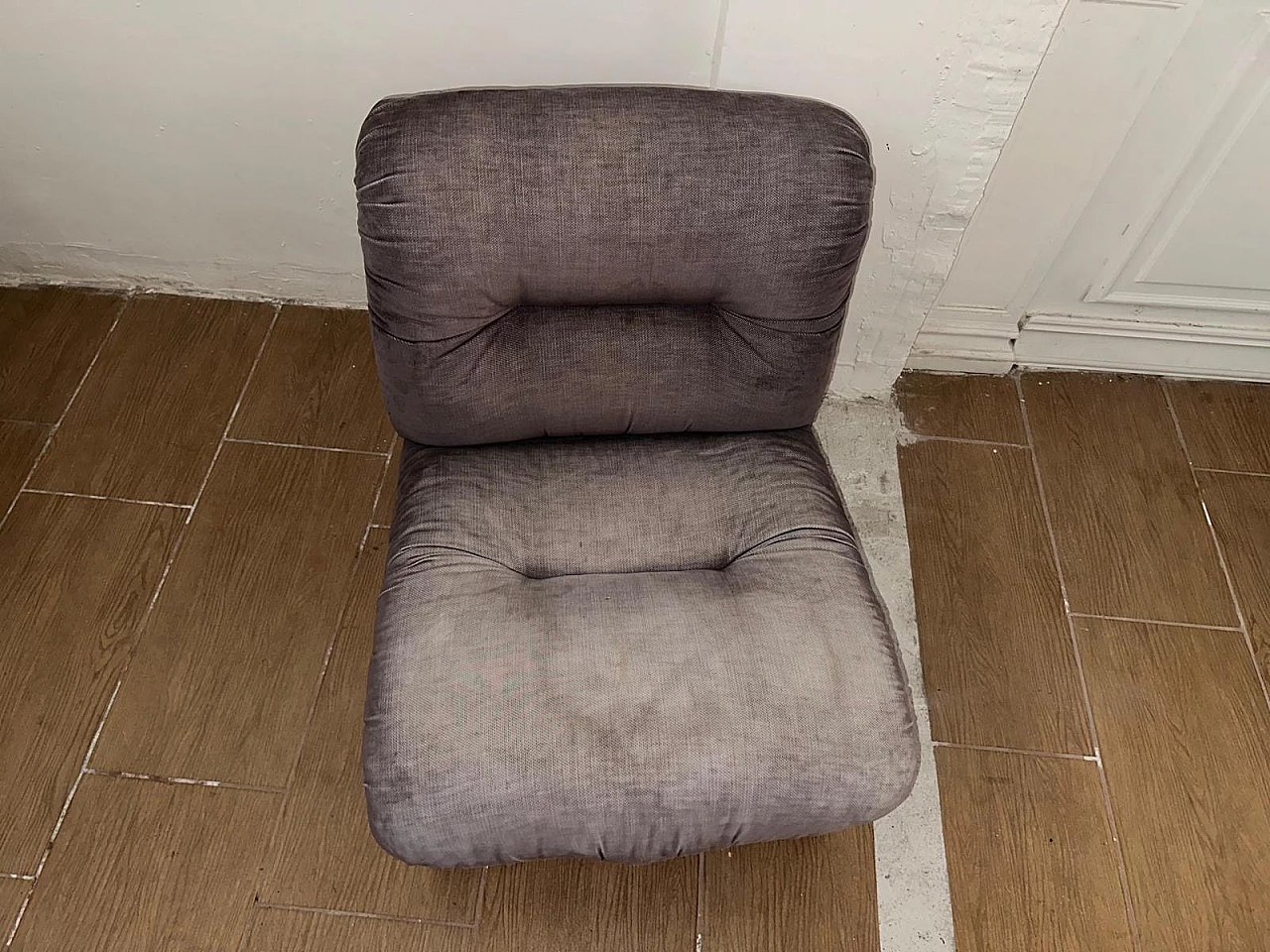 Armchair in grey velvet, 1970s 3