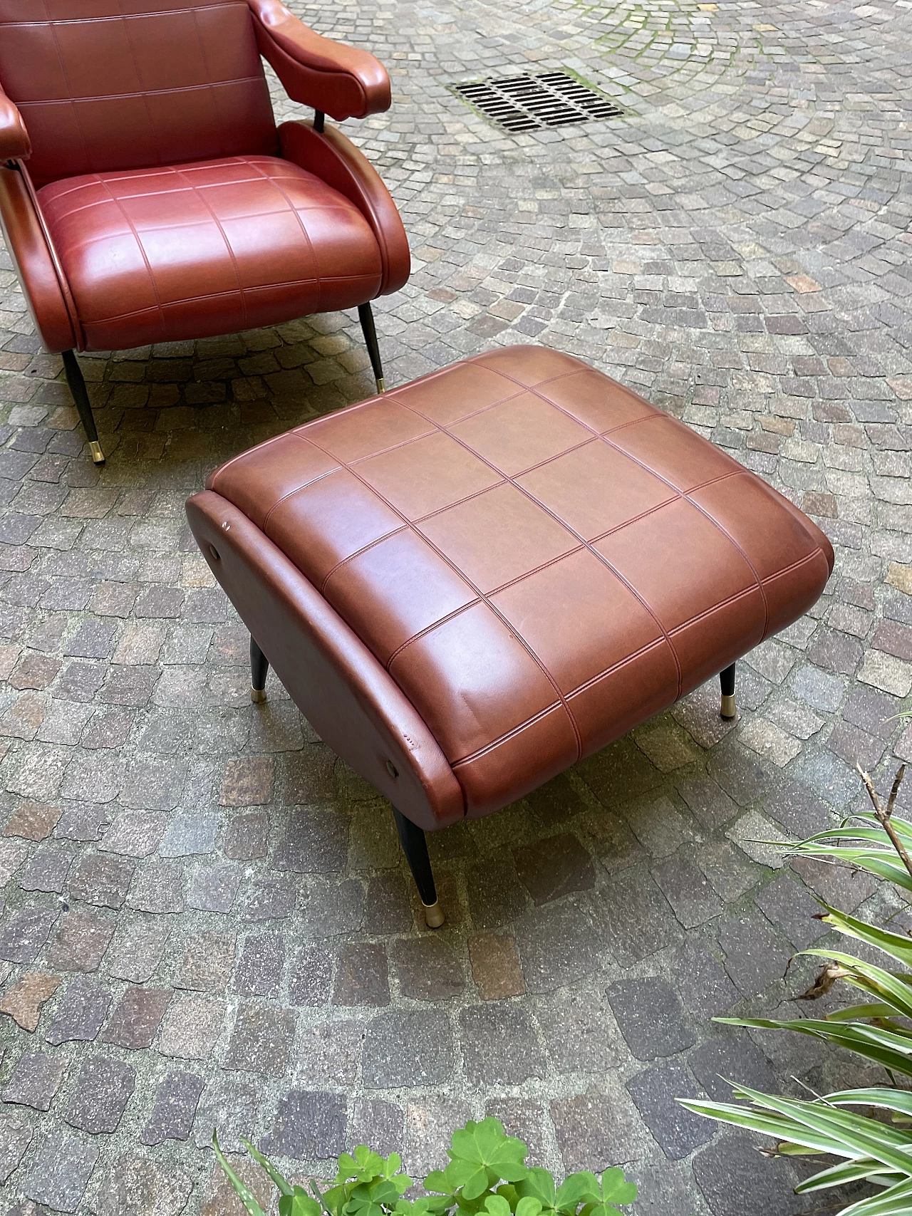 Pair of Oscar armchairs with pouf by Nello Pini for Novarredo, 1960s 14