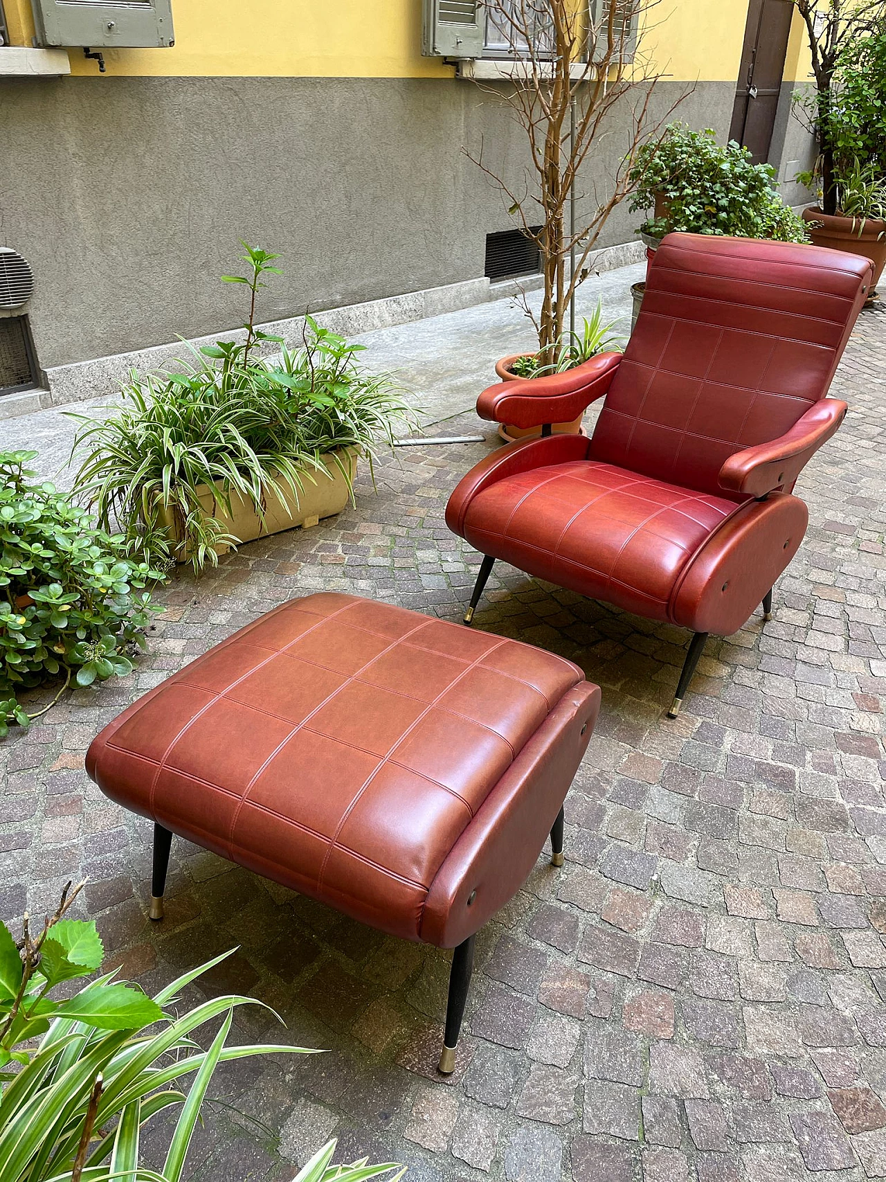 Pair of Oscar armchairs with pouf by Nello Pini for Novarredo, 1960s 23