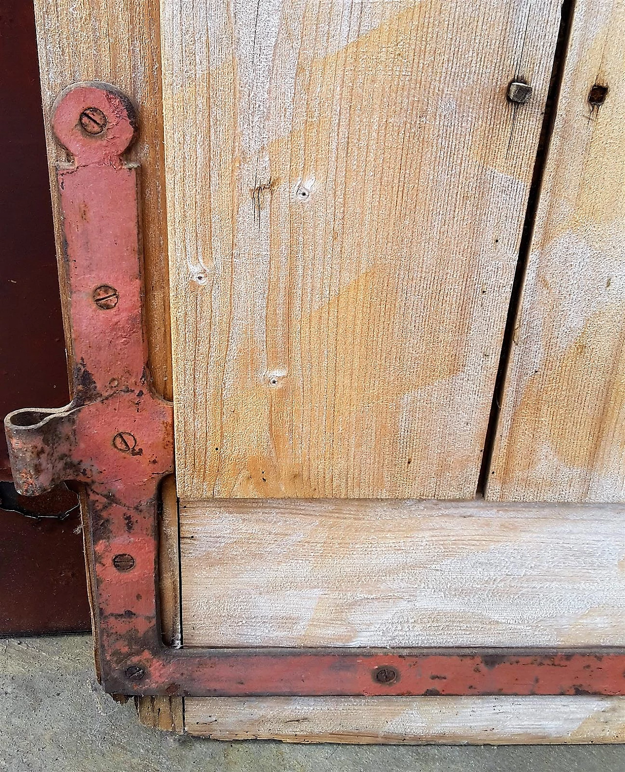 Larch and glass stable door, late 19th century 8