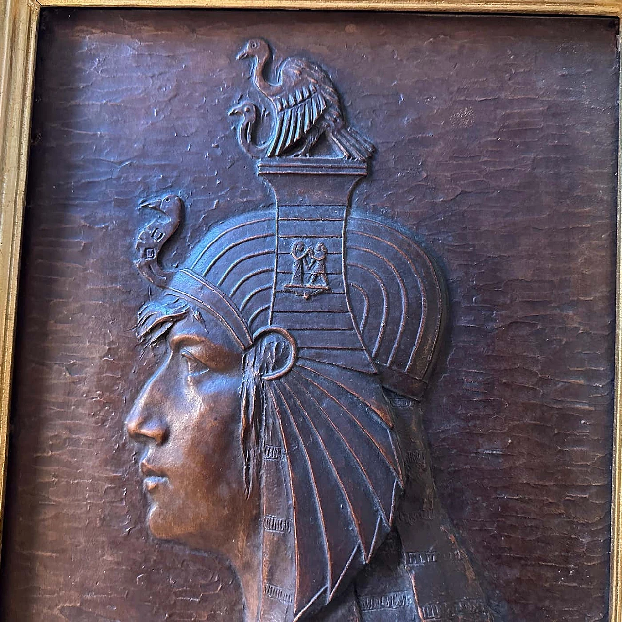 Art Deco plaster bas-relief with gilded wooden frame, 1930s 13