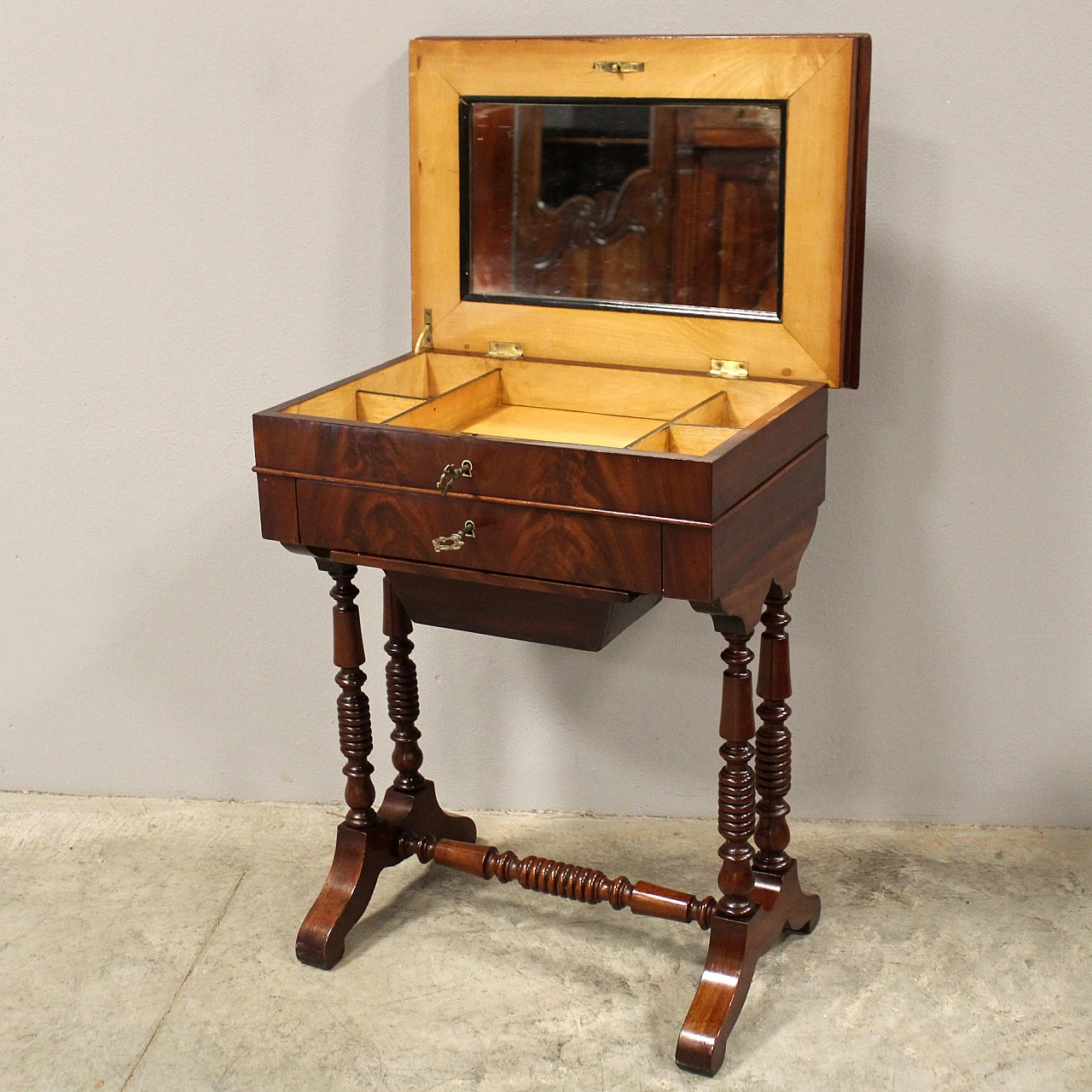 Mahogany and mahogany feather side table, second half of 19th century 1