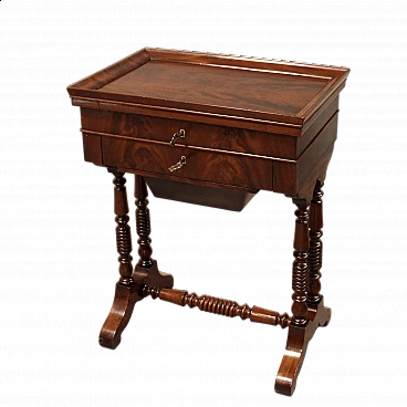 Tavolino in mogano e piuma di mogano, seconda metà '800