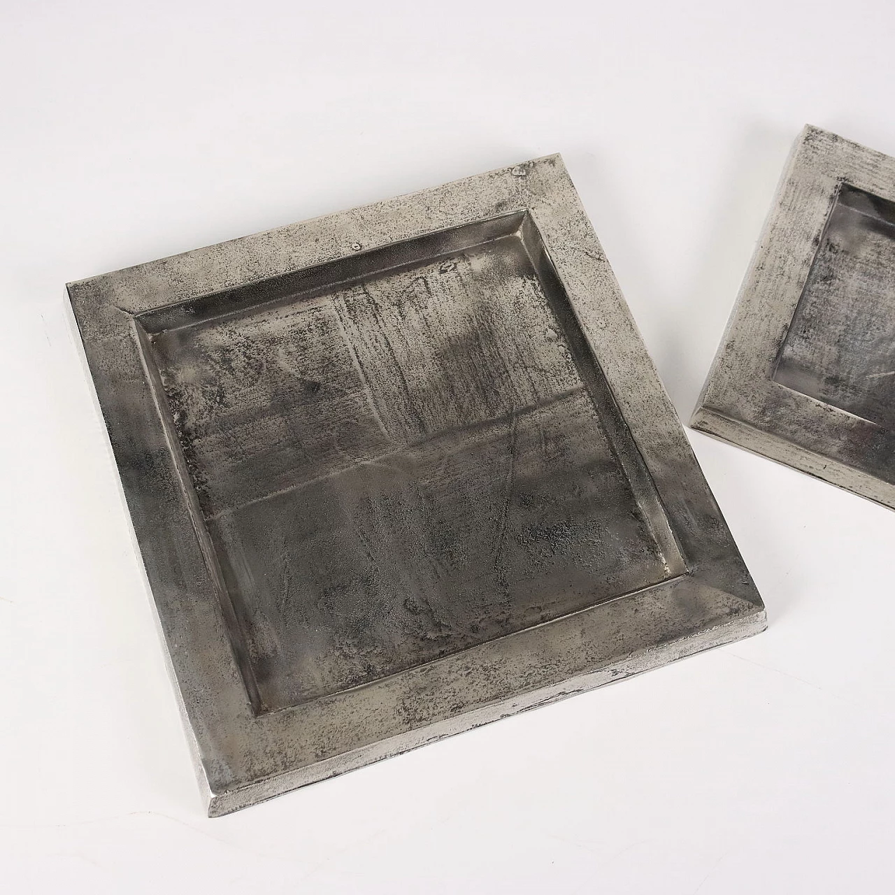 Pair of square aluminium centrepieces, 1990s 6