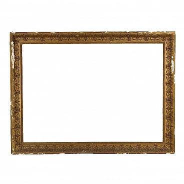 Pastille-carved and gilded frame