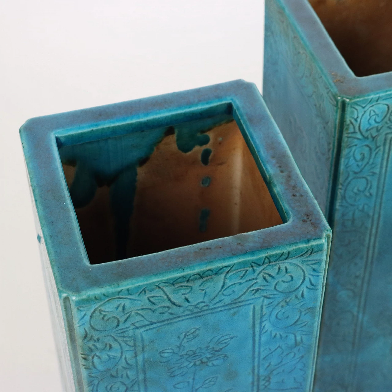 Coppia di vasi Qing in porcellana smaltata, '800 9