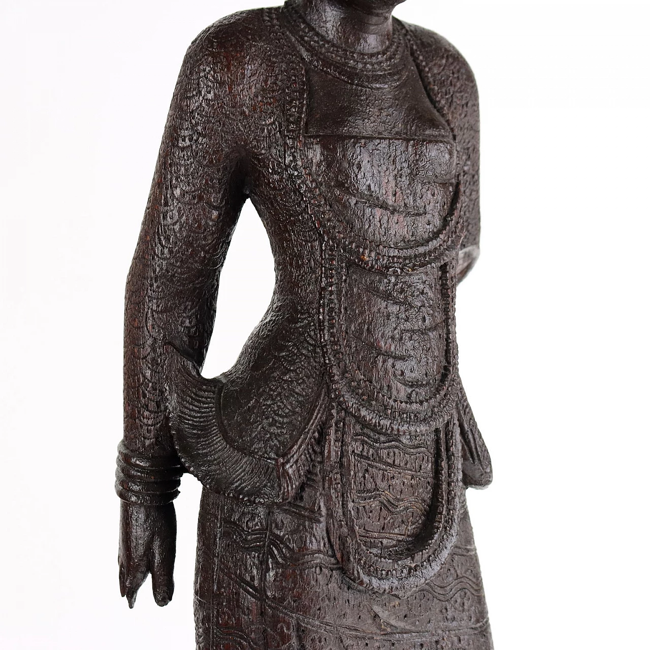 Coppia di sculture in legno raffiguranti figure birmane, inizio '900 7