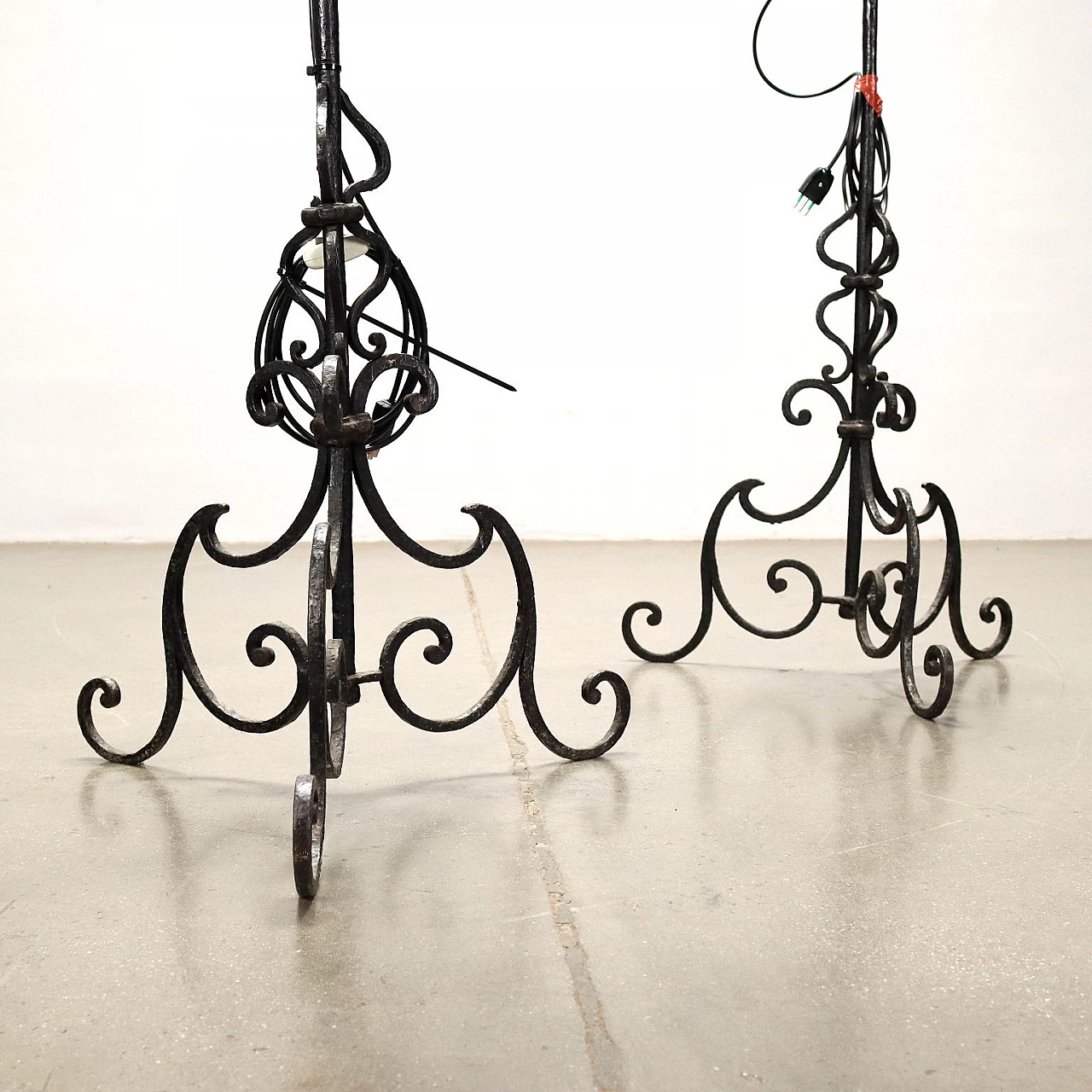 Pair of wrought iron candlesticks, 19th century 4
