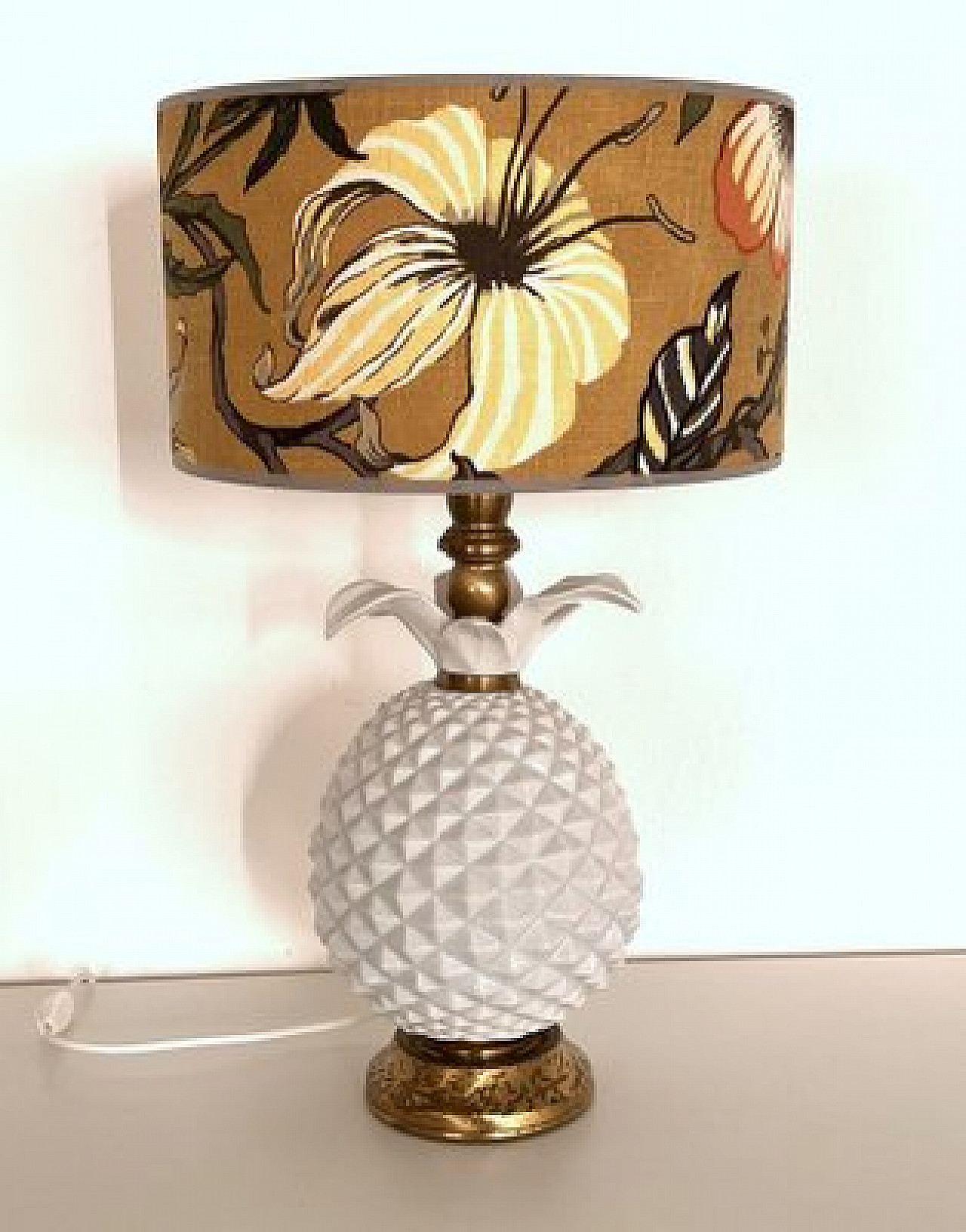 Lampada da tavolo con ananas in ceramica alla base, anni '70 12