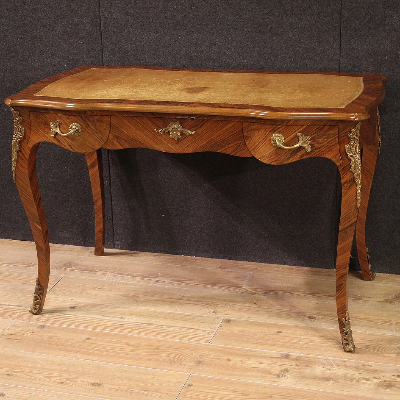 Desk in veneered and carved in walnut and rosewood 7