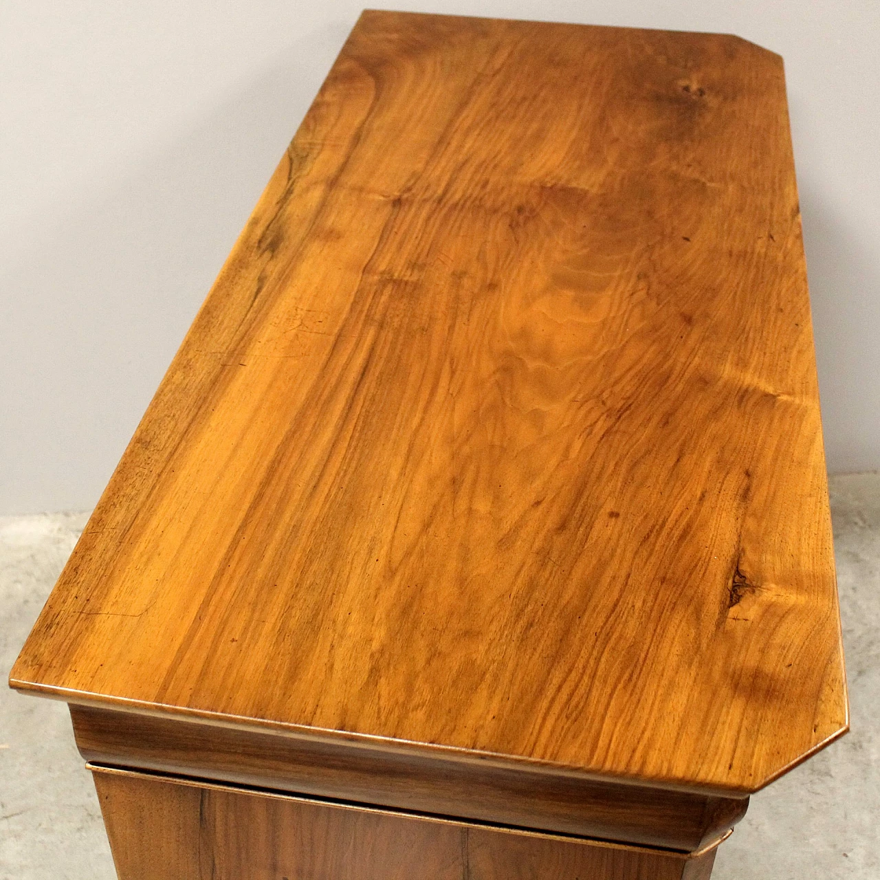 Louis Philippe walnut and walnut-root commode, mid-19th century 10