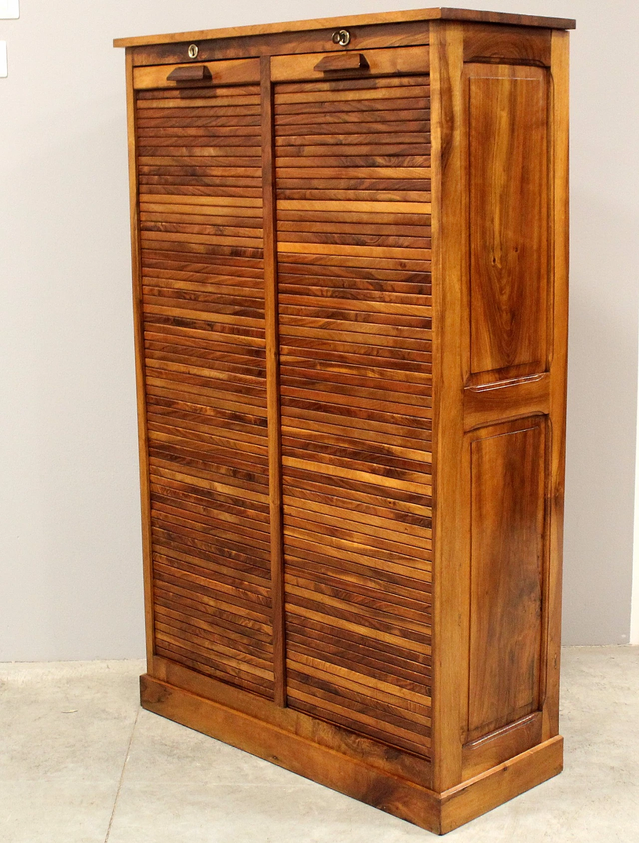 Solid walnut double shutter filing cabinet, early 20th century 4
