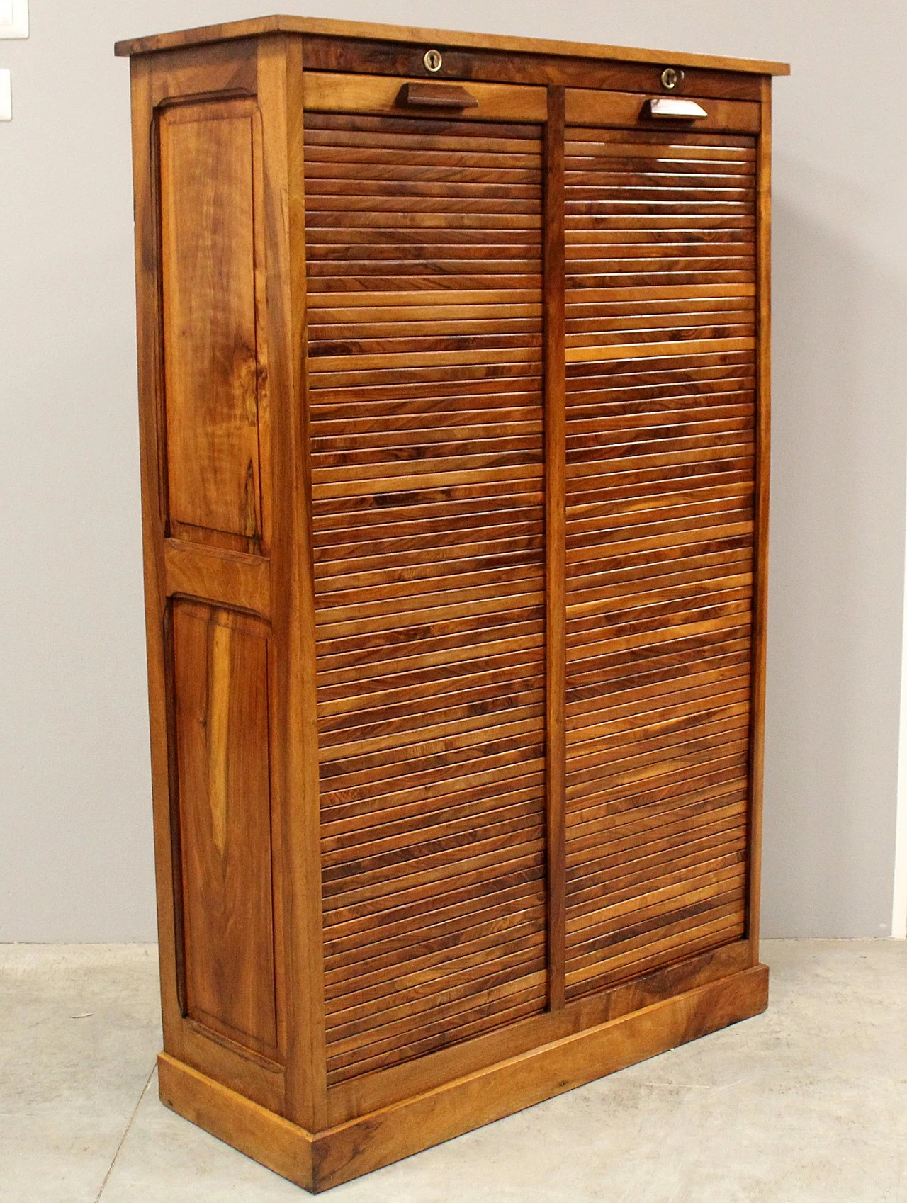 Solid walnut double shutter filing cabinet, early 20th century 5