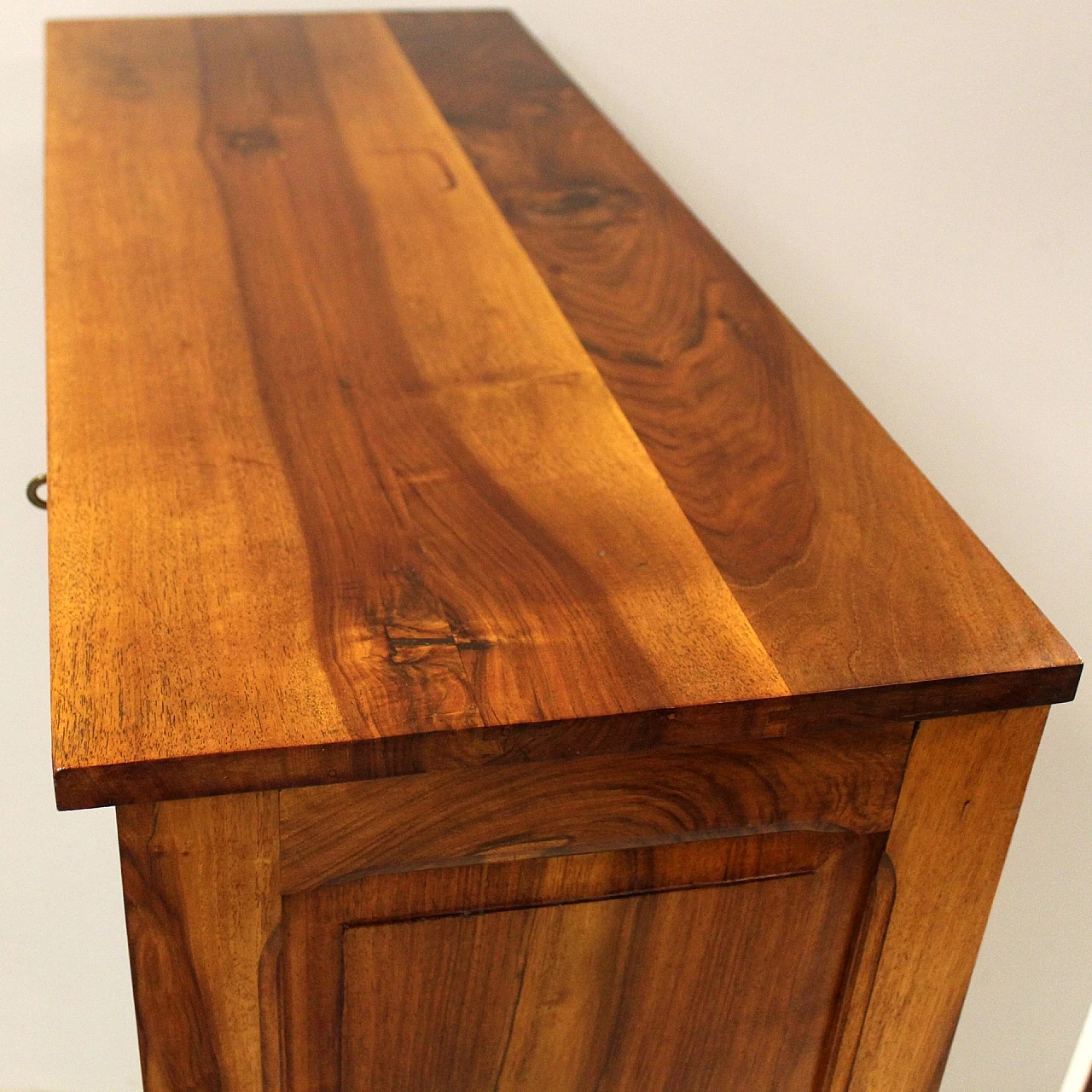 Solid walnut double shutter filing cabinet, early 20th century 8