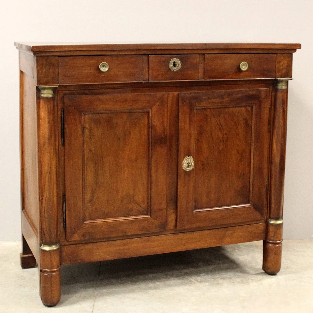 Empire walnut sideboard with doors and drawers, early 19th century 1