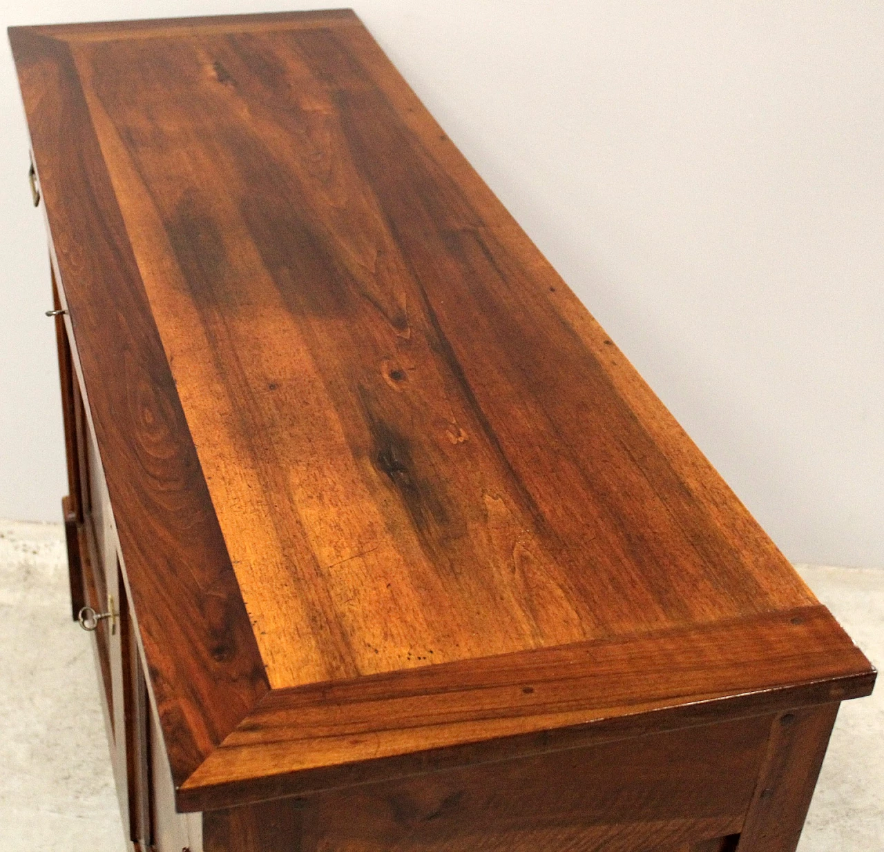 Empire solid walnut sideboard with thread inlays, early 19th century 9