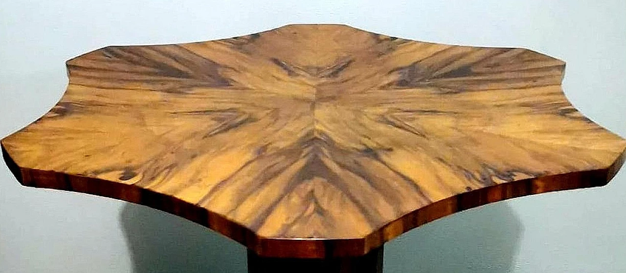 Biedermeier shaped walnut coffee table, late 19th century 5
