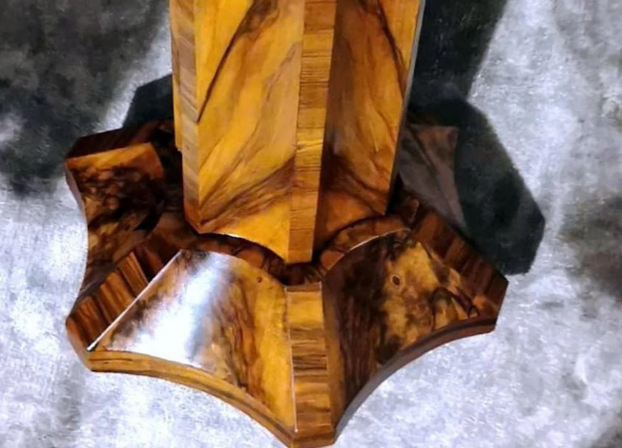 Biedermeier shaped walnut coffee table, late 19th century 16