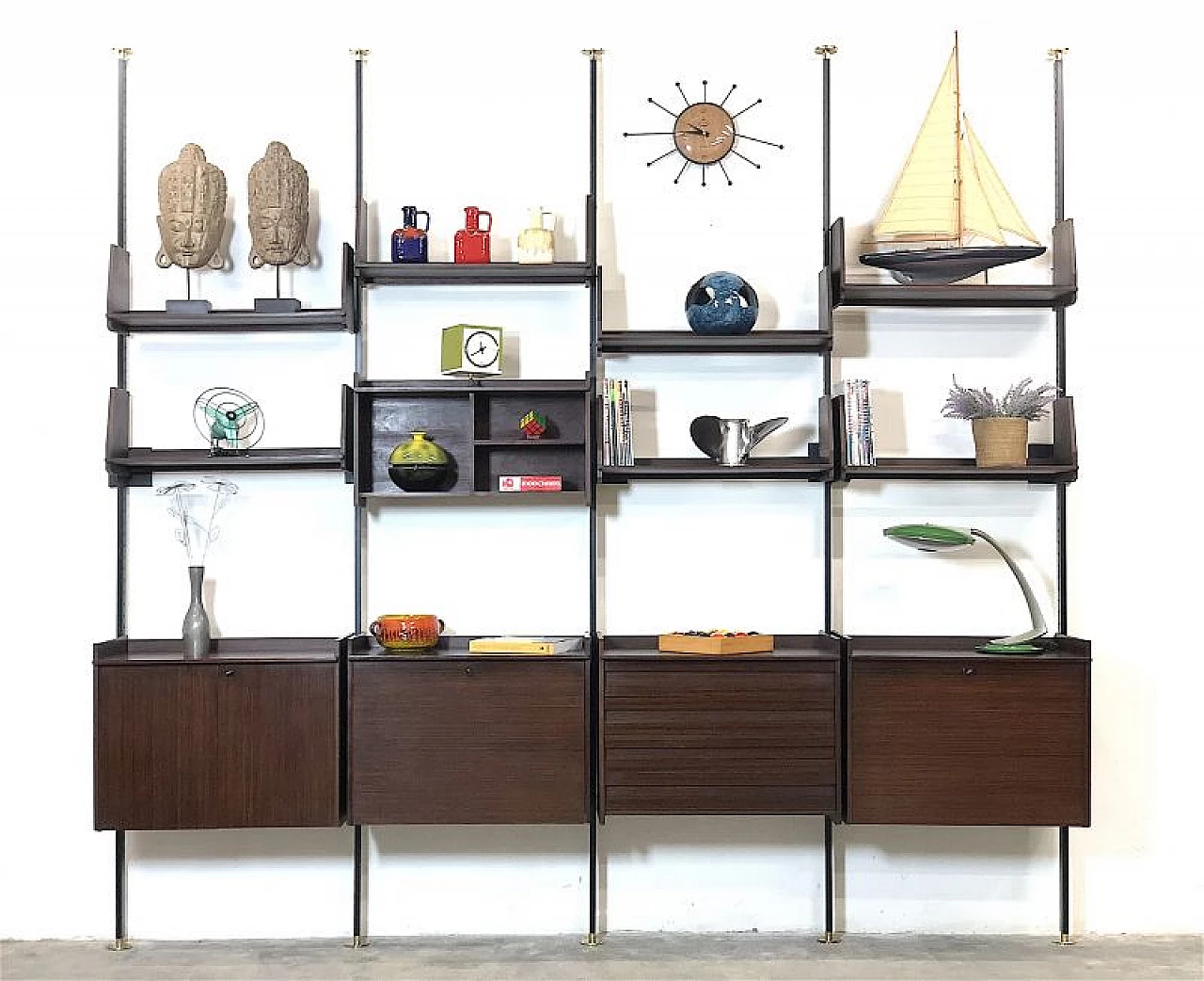 Wood and metal modular floor-to-ceiling bookcase, 1960s 1