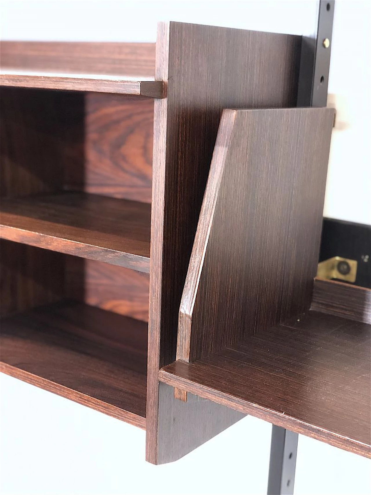 Wood and metal modular floor-to-ceiling bookcase, 1960s 16