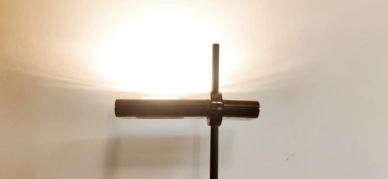 Lampada da terra Aton di E. Gismondi per Artemide, anni '80 9