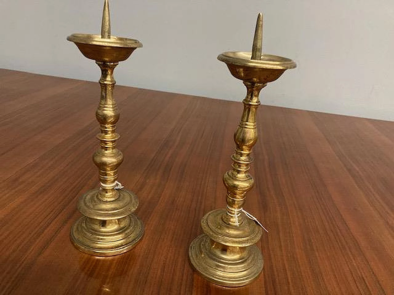 Pair of Empire bronze candlesticks, early 19th century 6