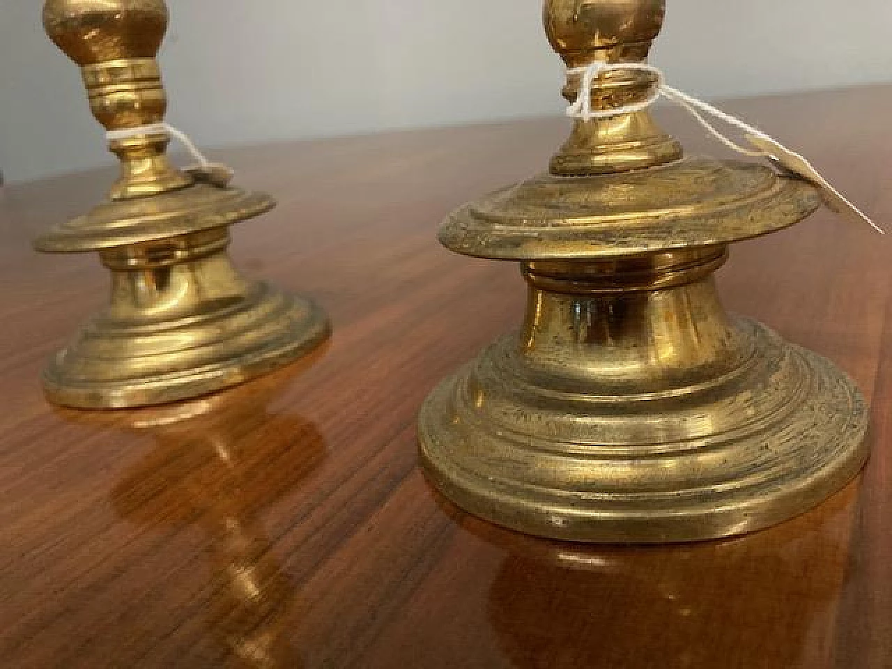 Coppia di candelieri Impero in bronzo, inizio '800 9