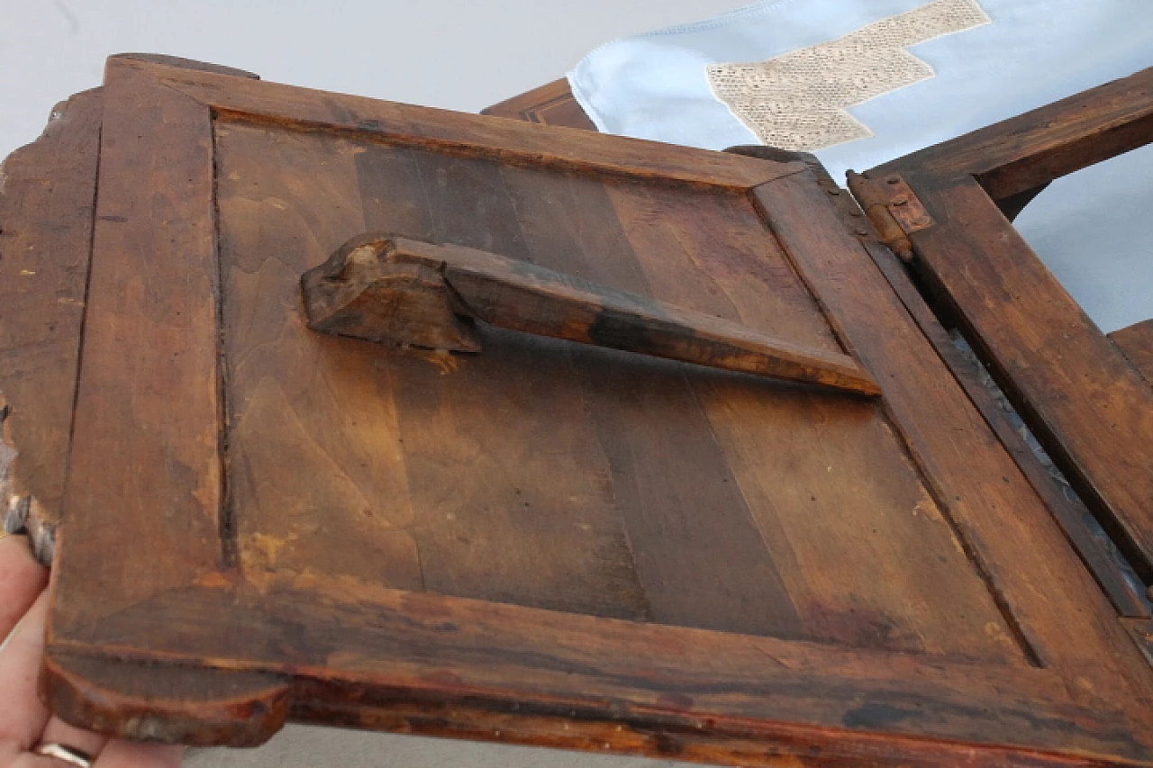 Leggio da tavolo in legno con intagli, '800 6