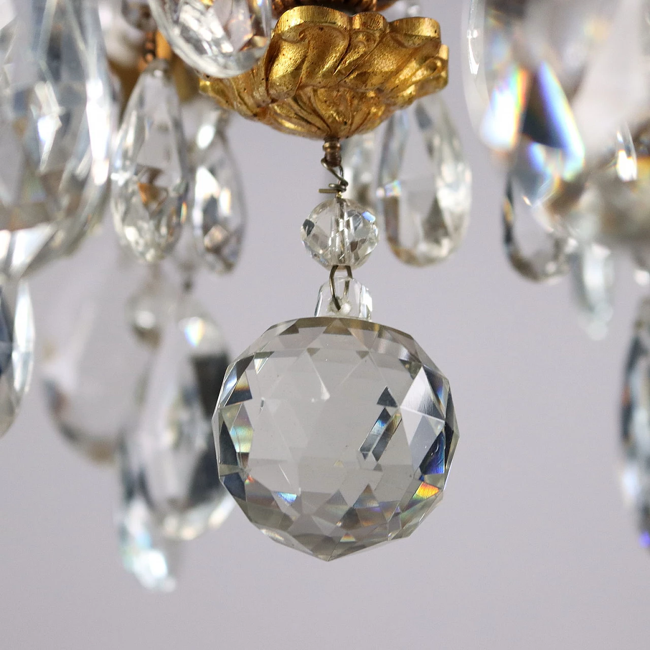 8-Light chandelier in gilded bronze with glass pendants 6